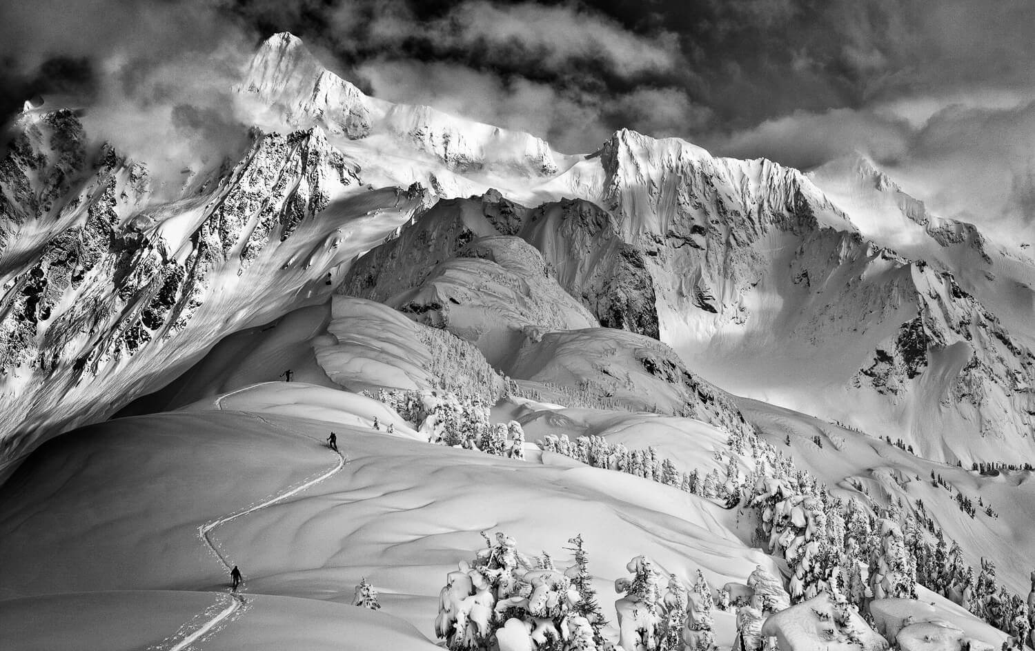 Grant Gunderson photo - hiking to Mount Shuksan